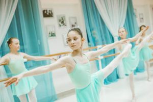 Мечтает о балетной школе
