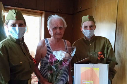 Ветераны Добрянского округа получили подарки
