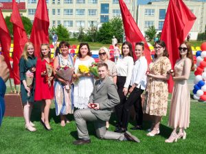 В Добрянском округе выпускникам вручили медали