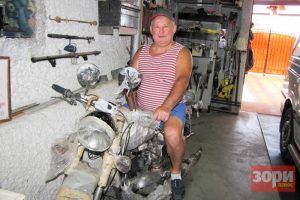 «Звук ни с чем не спутаешь» Добрянец отреставрировал мотоцикл 50-х годов