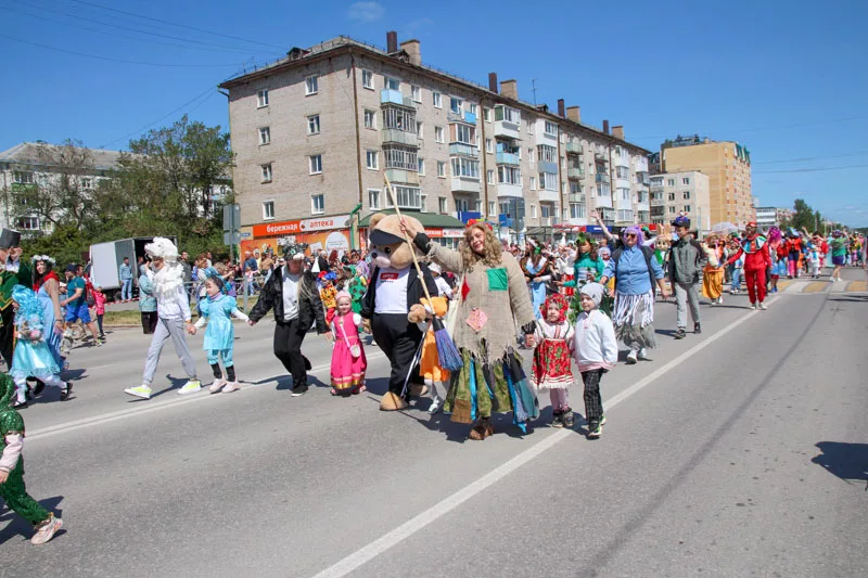 В Добрянке прошёл традиционный уличный карнавал