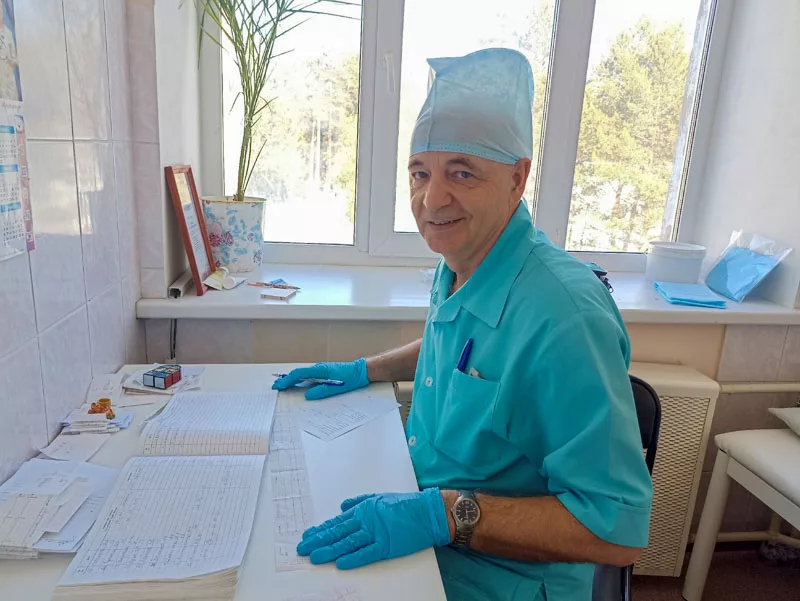 Доверяя доктору сердца. Кардиолог Сергей Бусов две трети жизни трудится в Добрянской больнице.
