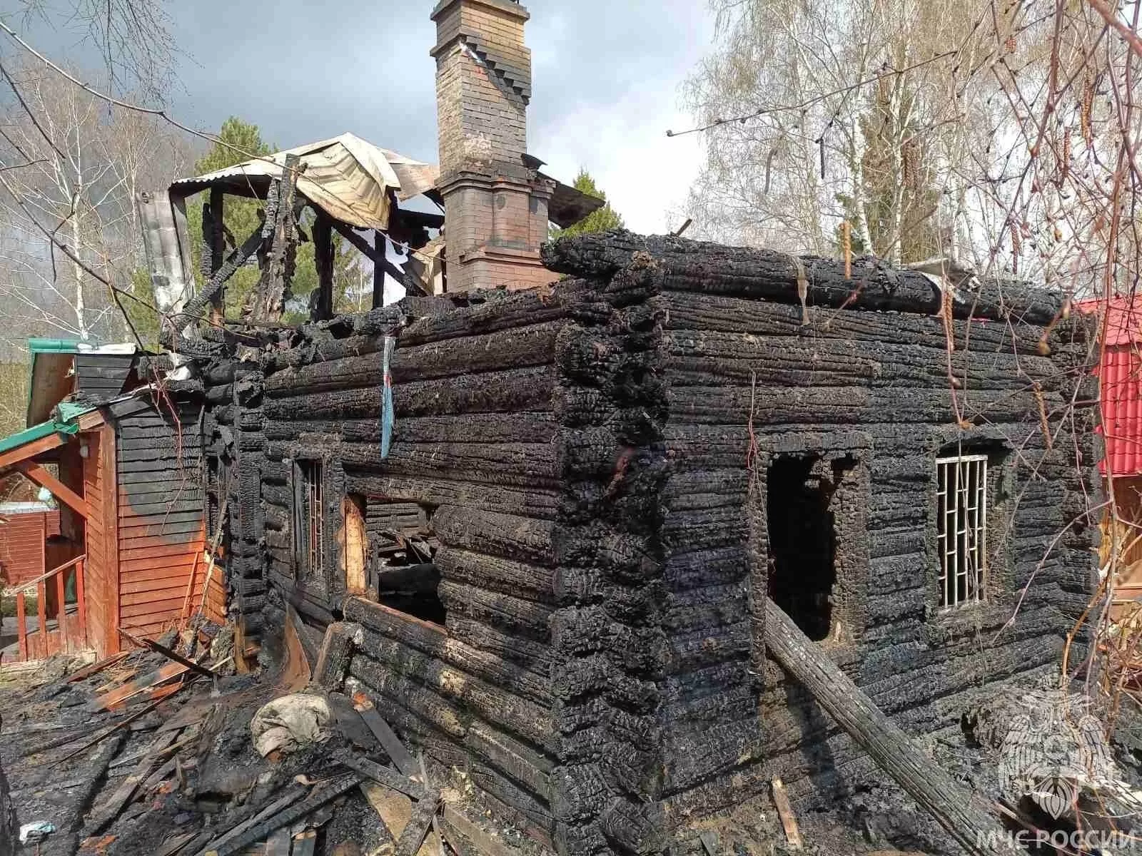 В Добрянском округе сгорела дача