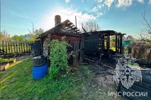 Горели бани и автопокрышки
