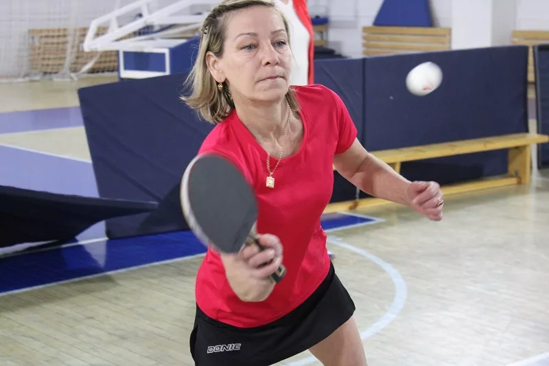 Теннисисты взяли ракетки