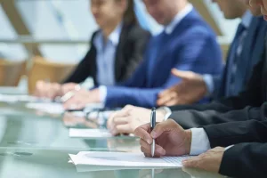 Отремонтируют тротуары и сети уличного освещения