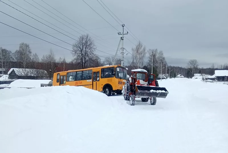 Застрял школьный автобус
