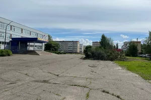 Начались работы по благоустройству пришкольной территории