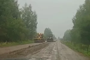 По дороге на Нижний Лух прошлись грейдеры